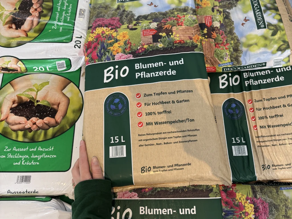 Bio Blumen- und Pflanzerde im Landfuxx Much.
